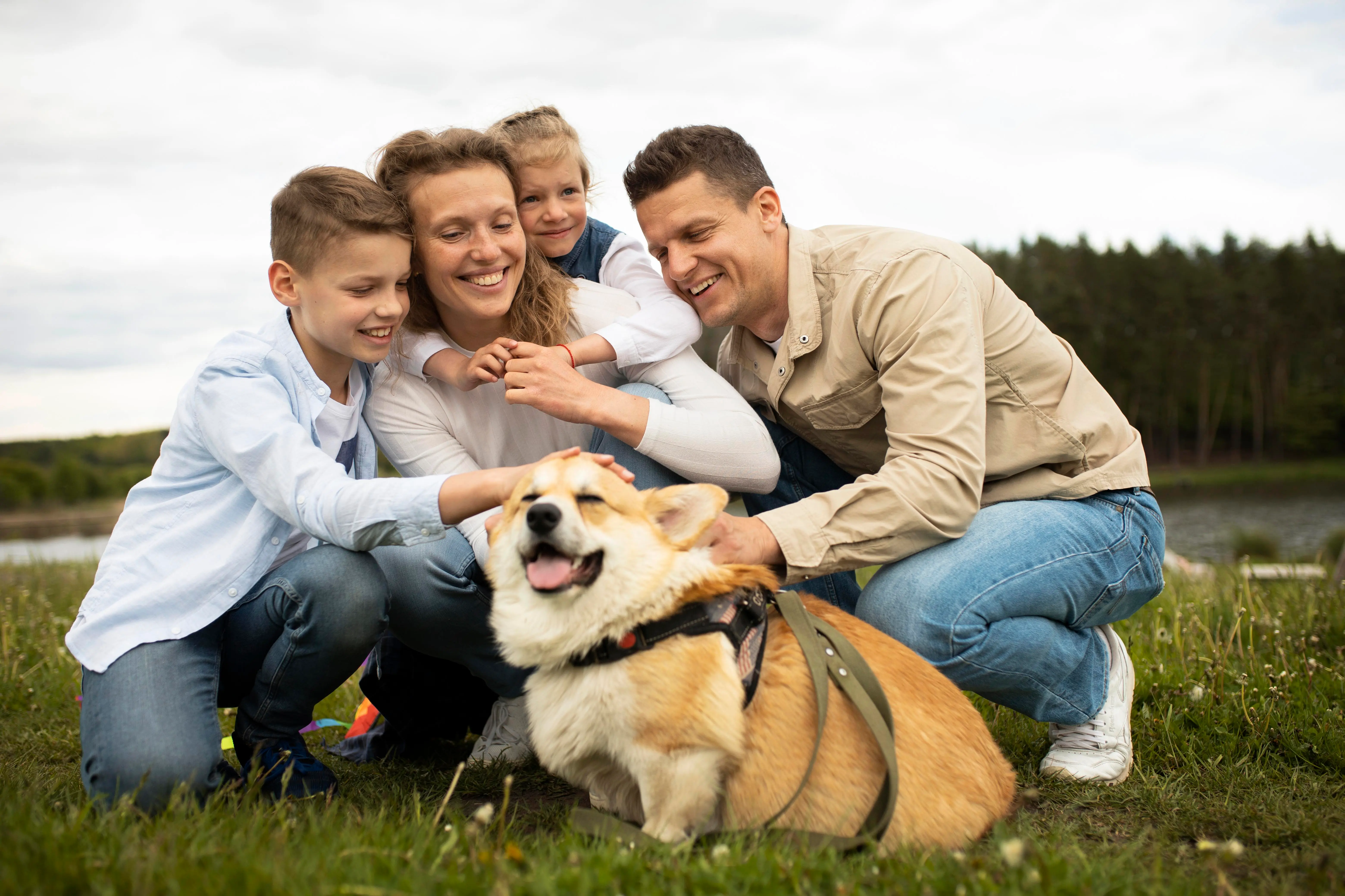 Familia sonriendo